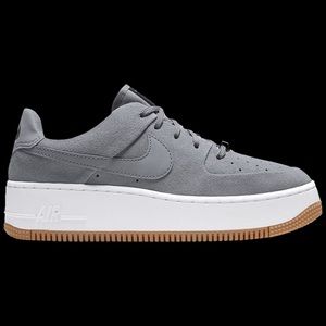 Air Force 1 Sage low in cool grey